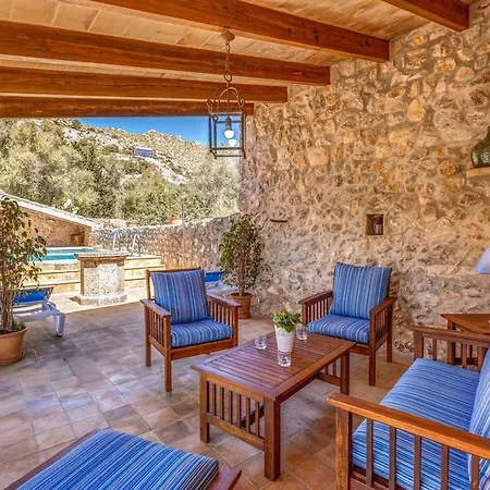 La Font - Trias Hébergement de vacances *