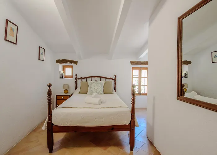 Ferienhaus La Font - Trias